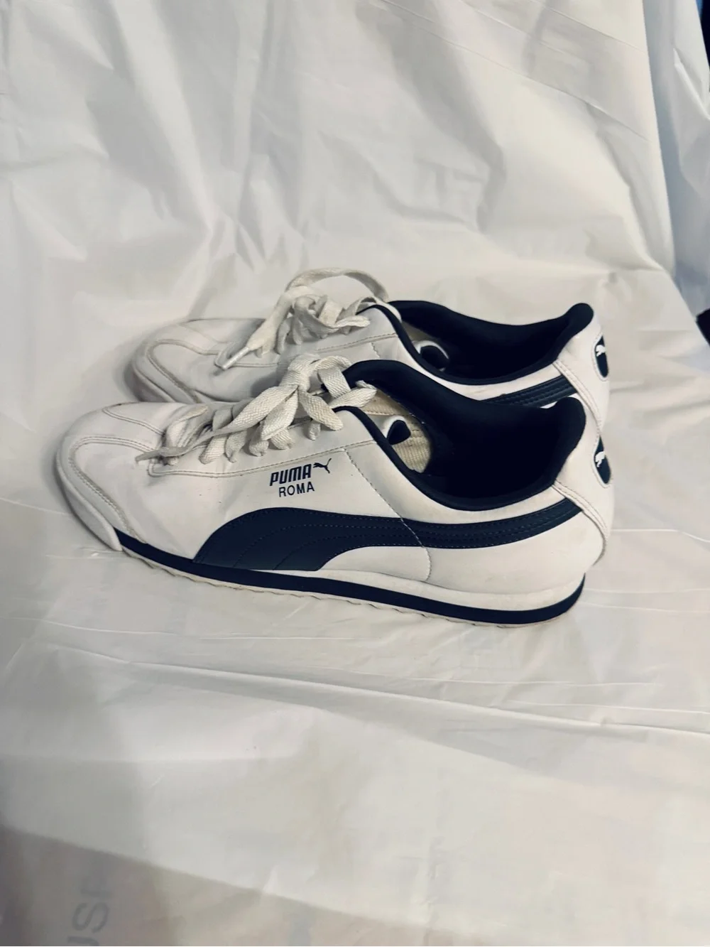 Puma Roma Classic White Navy Blue Sneakers Men’s Size 11.5 Retro Shoes
